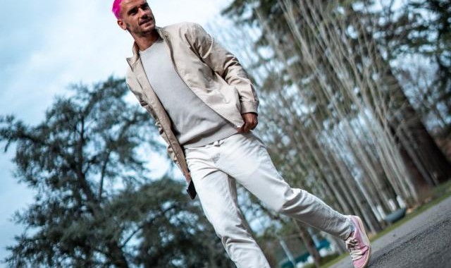 王勤伯：姆巴佩成为法国队队长，格子如遭德尚重拳