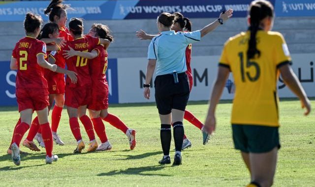 欧冠直播-失误两次送礼连输东亚三队 U17女足梦断世少赛